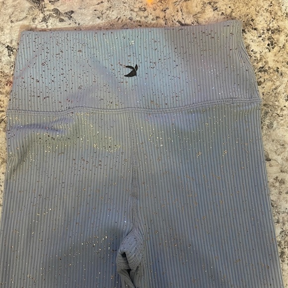 Glyder Baby Blue and Metallic Leggings - Picture 2 of 4